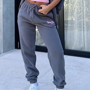 WHITE FOX NWT season 7 sweatpants monument size XS gray pink